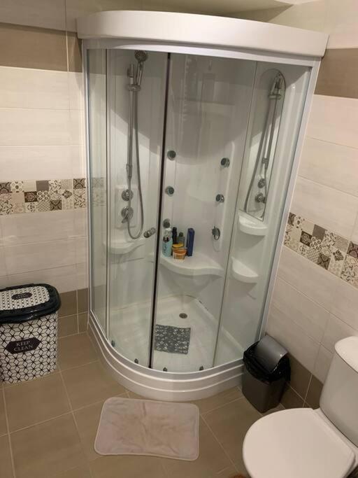 Lovely Bacau 1 Bedroom Apartment Ngoại thất bức ảnh
